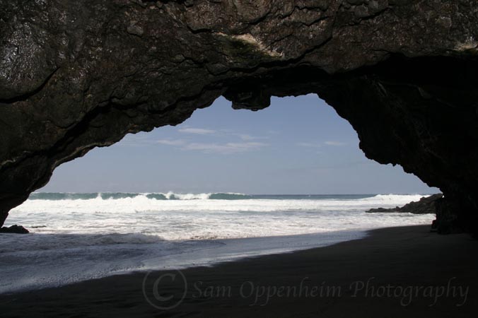 Kauai-18-Kalalau-BeachCave